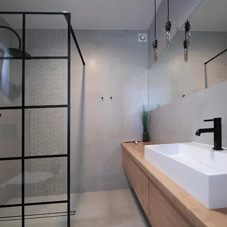 Bohema Z Jacuzzi Апартаменты Владыславово
