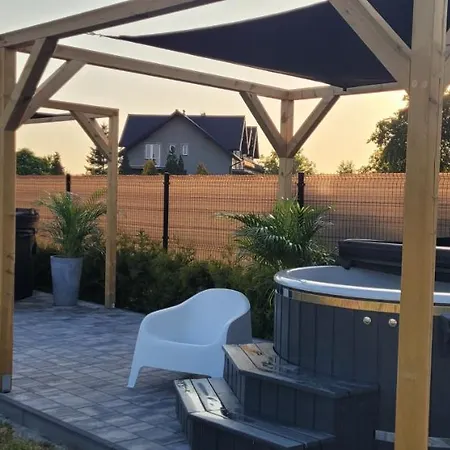 Bohema Domki Z Jacuzzi Appartement